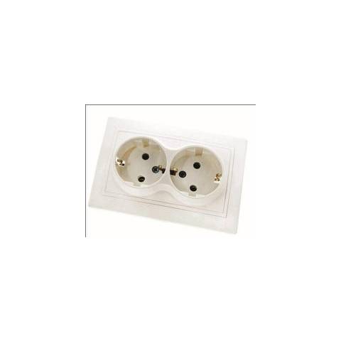 Розетка TDM 2-я с/з белая