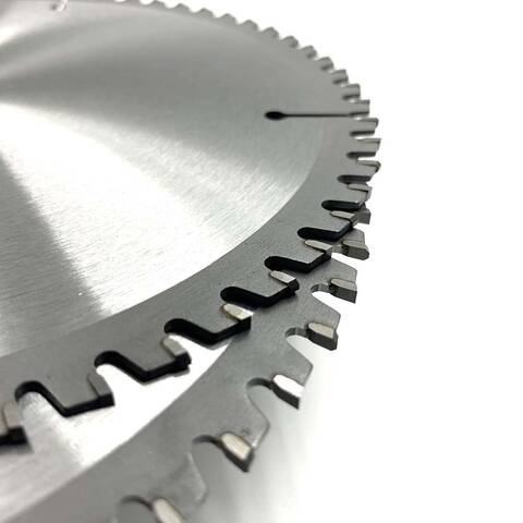 Диск пильный по дереву 250*24Т*32мм. 19656 85-87HRC MaxiTool